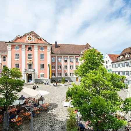 Gästehaus am Schlossplatz, Z. 1-3
